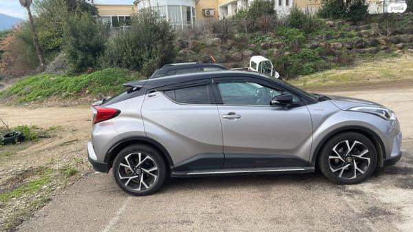 טויוטה C-HR Chic הייבריד אוט' 1.8 (98 כ"ס) בנזין 2020 למכירה בגבעת אבני