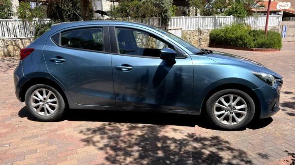 מאזדה H Dynamic אוט' 1.5 (112 כ"ס) בנזין 2016 למכירה בראש העין
