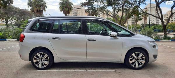סיטרואן C4 פיקאסו Exclusive אוט' 7 מק' 1.6 (165 כ''ס) בנזין 2015 למכירה בנורדיה