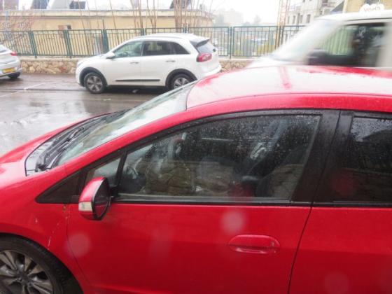 הונדה אינסייט Comfort הייבריד אוט' 1.3 (88 כ''ס) בנזין 2014 למכירה בירושלים