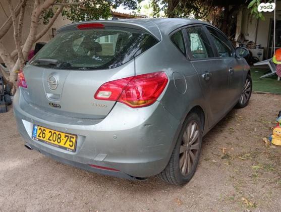 אופל אסטרה Enjoy הצ'בק אוט' 1.4 (140 כ''ס) בנזין 2012 למכירה בתל אביב יפו