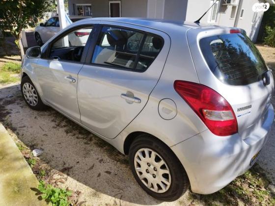 יונדאי i20 Inspire אוט' 1.4 (100 כ"ס) [2009-2015] בנזין 2011 למכירה בגני תקווה