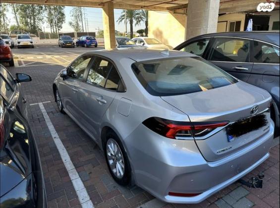 טויוטה קורולה הייבריד Sun סדאן אוט' 1.8 (98 כ''ס) בנזין 2019 למכירה בפרדסיה