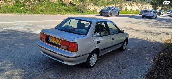 סוזוקי סוויפט GLX סדאן אוט' 1.3 (85 כ''ס) [2001-2003] בנזין 2001 למכירה בחיפה