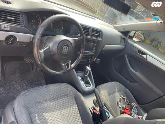 פולקסווגן ג'טה Trendline אוט' 1.2 (105 כ"ס) בנזין 2012 למכירה בברק