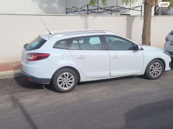 רנו מגאן אסטייט/ גראנד טור Expression אוט' דיזל 1.5 (110 כ''ס) דיזל 2017 למכירה ברחובות