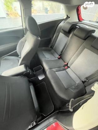 פולקסווגן פולו Young ידני 3 דל' 1.4 (85 כ''ס) בנזין 2012 למכירה בראשון לציון