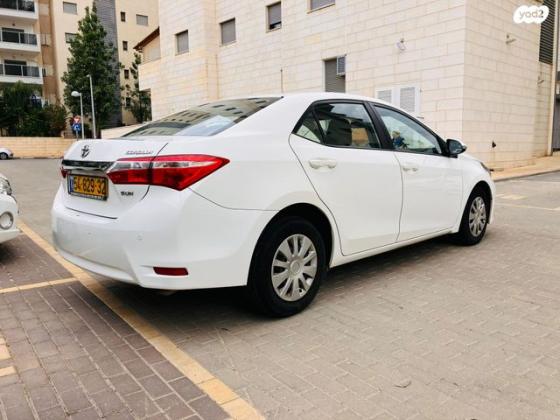 טויוטה קורולה Sun אוט' 1.6 (132 כ"ס) בנזין 2015 למכירה בעפולה