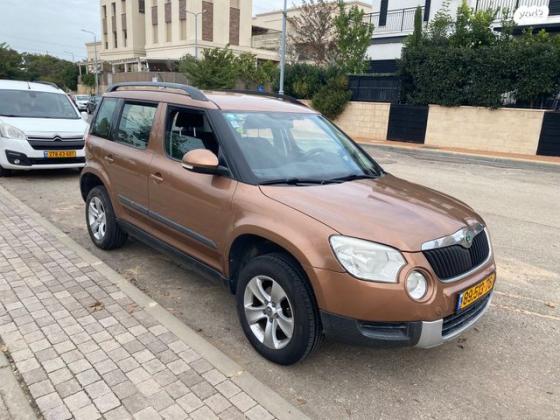 סקודה ייטי / Yeti Ambition אוט' 1.2 (105 כ"ס) בנזין 2012 למכירה בפרדסיה