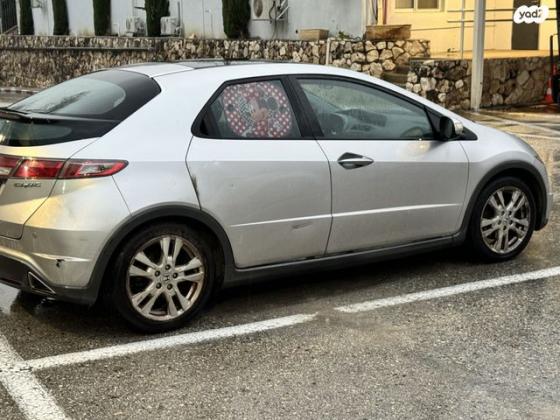 הונדה סיוויק האצ'בק החדשה Sport אוט' 1.8 (140 כ''ס) בנזין 2011 למכירה בנהריה