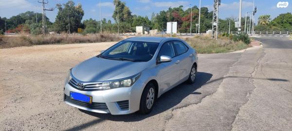 טויוטה קורולה Sun אוט' 1.6 (132 כ"ס) בנזין 2015 למכירה בפתח תקווה