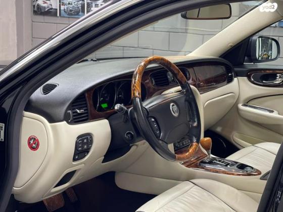 יגואר סוברין אוט' 4.2 (300 כ''ס) בנזין 2008 למכירה בחיפה