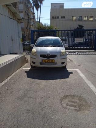 טויוטה יאריס Sol רובוטית 1.3 (87 כ"ס) בנזין 2007 למכירה בקרית מלאכי