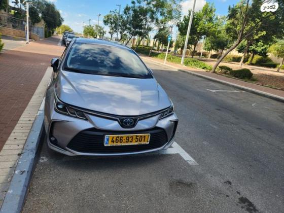 טויוטה קורולה הייבריד Sense סדאן אוט' 1.8 (98 כ''ס) בנזין 2019 למכירה בעכו