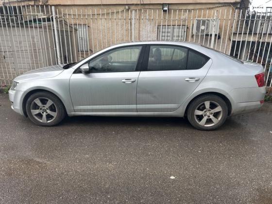 סקודה אוקטביה Ambition אוט' 1.2 (105 כ''ס) בנזין 2014 למכירה בסולם שונם