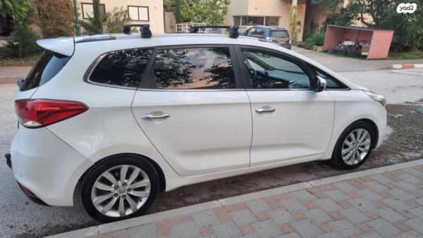 קיה קארנס Premium אוט' 7 מק' 2.0 (165 כ''ס) בנזין 2014 למכירה בטירת צבי