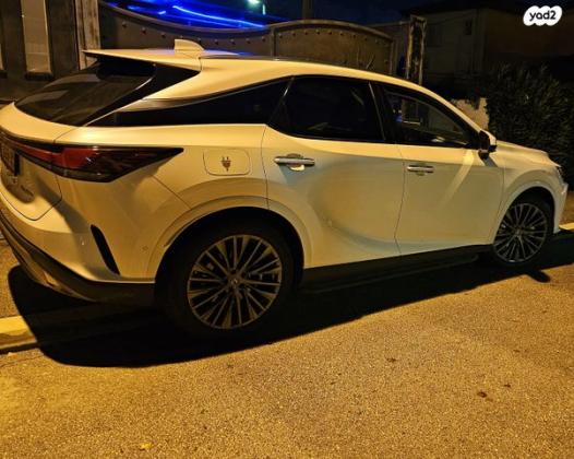 לקסוס RX450H 4X4 Phev Takumi הייבריד אוט' 2.5 (185 כ''ס) היברידי חשמל / בנזין 2023 למכירה בחיפה