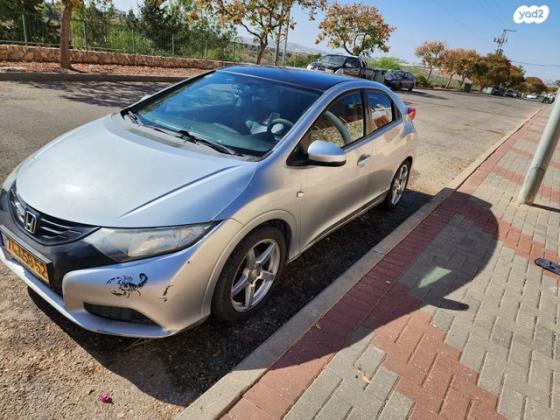 הונדה סיוויק האצ'בק החדשה Comfort ידני 1.8 (142 כ''ס) בנזין 2013 למכירה באבני חפץ