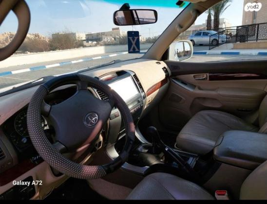 טויוטה לנד קרוזר ארוך 4X4 Luxury אוט' דיזל 8 מק' 3.0 (166 כ''ס) דיזל 2006 למכירה בשגב שלום