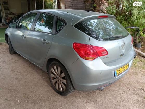 אופל אסטרה Enjoy הצ'בק אוט' 1.4 (140 כ''ס) בנזין 2012 למכירה בתל אביב יפו