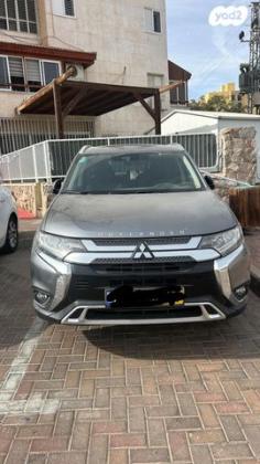 מיצובישי אאוטלנדר Instyle אוט' 7 מק' 2.0 (150 כ"ס) בנזין 2019 למכירה באילת