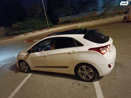 יונדאי i30 Premium אוט' 1.6 (135 כ''ס) בנזין 2016 למכירה בראשון לציון