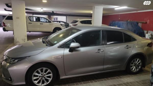 טויוטה קורולה הייבריד Sense סדאן אוט' 1.8 (98 כ''ס) בנזין 2019 למכירה בשוהם