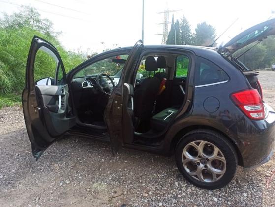 סיטרואן C3 Comfort PK אוט' 1.6 (120 כ"ס) בנזין 2011 למכירה בתל אביב יפו
