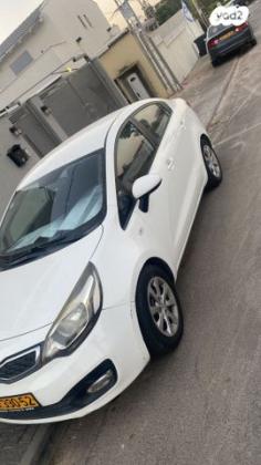קיה ריו LX סדאן אוט' 1.4 (109 כ''ס) בנזין 2013 למכירה בראשון לציון