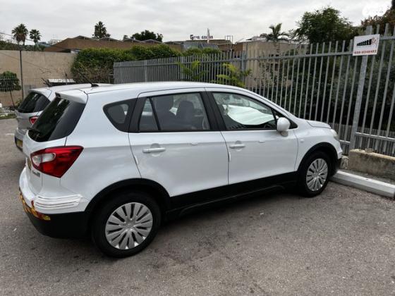 סוזוקי SX4 קרוסאובר GLS ידני 1.6 (118 כ"ס) בנזין 2017 למכירה בנס ציונה