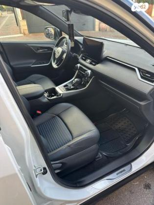 טויוטה RAV4 הייבריד E-motion Sky הייבריד אוט' 2.5 (178 כ''ס) בנזין 2023 למכירה בקרית אתא