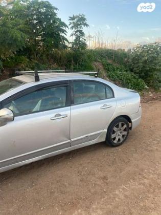 הונדה סיוויק סדאן החדשה LS אוט' 1.8 (140 כ''ס) בנזין 2008 למכירה ברחובות