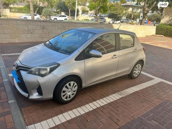 טויוטה יאריס Sol אוט' 1.5 (112 כ"ס) בנזין 2017 למכירה בשוהם