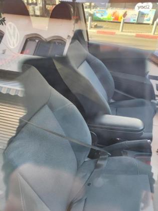 פולקסווגן פולו Young ידני 3 דל' 1.4 (85 כ''ס) בנזין 2012 למכירה בתל אביב יפו