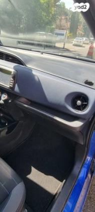 טויוטה יאריס Black Top אוט' 1.5 (112 כ"ס) בנזין 2017 למכירה בחיפה