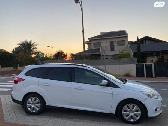 פורד פוקוס Trend סטיישן אוט' 1.6 (125 כ''ס) בנזין 2012 למכירה בגדרה