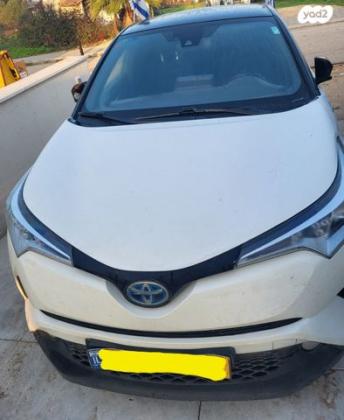 טויוטה C-HR Chic הייבריד אוט' 1.8 (98 כ"ס) בנזין 2017 למכירה בכפר ברוך