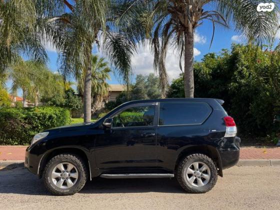 טויוטה לנד קרוזר קצר 4X4 Select אוט' דיזל 3.0 (173 כ''ס) דיזל 2010 למכירה בסביון