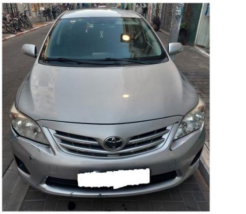 טויוטה קורולה GLI אוט' 1.6 (124 כ''ס) בנזין 2011 למכירה בפתח תקווה