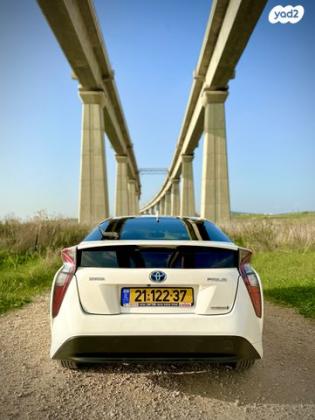 טויוטה פריוס הייבריד אוט' 1.8 (98 כ''ס) בנזין 2016 למכירה במודיעין עילית