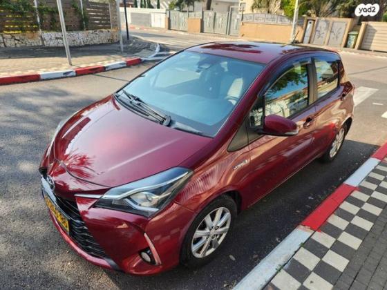 טויוטה יאריס הייבריד Style אוט' 1.5 (73 כ"ס) בנזין 2017 למכירה בקרית אתא