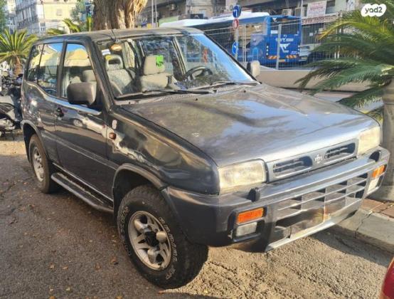 ניסאן טראנו קצר 4X4 SX ידני דיזל 2.7 (100 כ''ס) דיזל 1996 למכירה בחולון