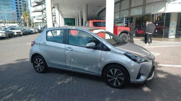 טויוטה יאריס Style אוט' 1.5 (112 כ"ס) בנזין 2017 למכירה ברעננה