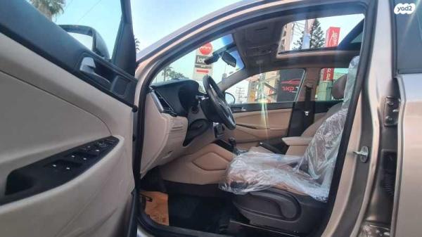 יונדאי טוסון Open Sky אוט' בנזין 2.0 (155 כ"ס) בנזין 2017 למכירה בחיפה