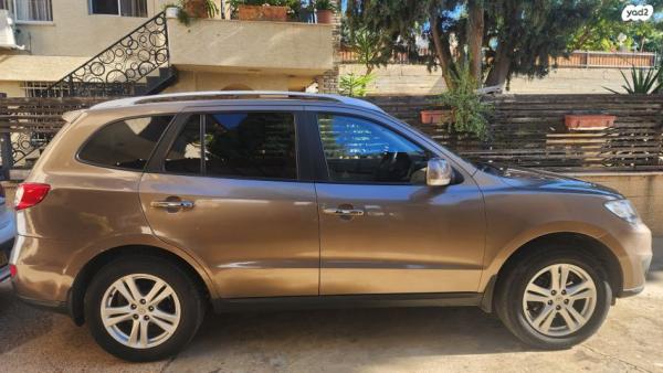 יונדאי סנטה פה 4X4 Executive אוט' בנזין 7 מק' 2.3 (174 כ''ס) בנזין 2010 למכירה בירכא