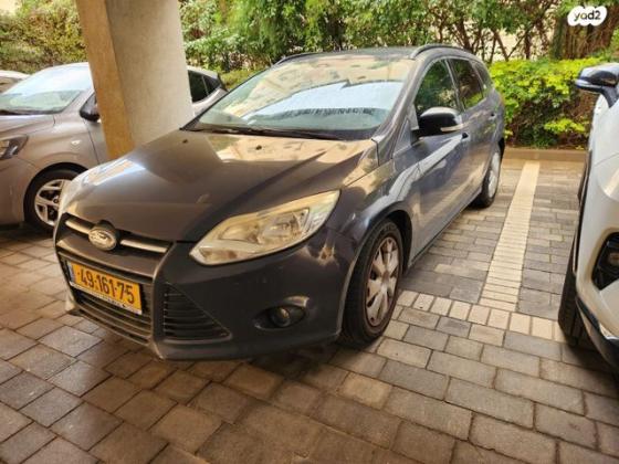 פורד פוקוס Trend סטיישן אוט' 1.6 (125 כ''ס) בנזין 2012 למכירה ברחובות