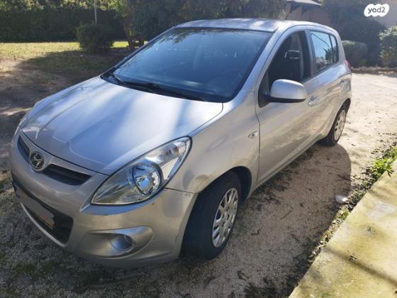 יונדאי i20 Inspire אוט' 1.4 (100 כ"ס) [2009-2015] בנזין 2011 למכירה בגני תקווה