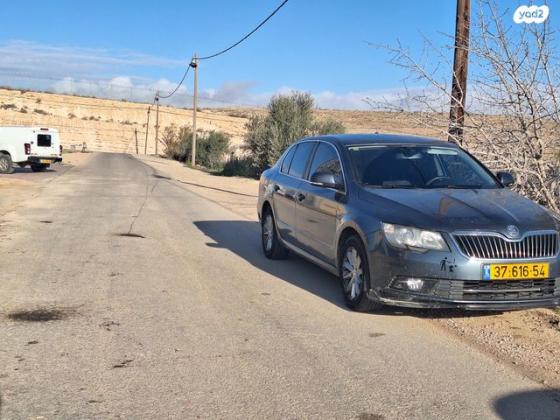 סקודה סופרב (עד 2019) Ambition אוט' 1.8 (160 כ''ס) בנזין 2015 למכירה בדאלית אל כרמל