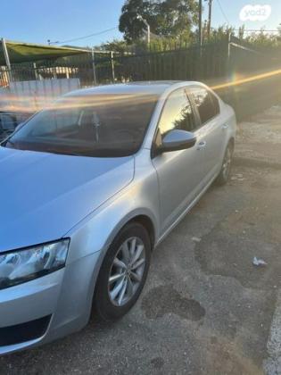 סקודה אוקטביה Ambition אוט' 1.4 (150 כ''ס) בנזין 2017 למכירה בנהריה