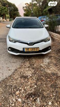 טויוטה אוריס הייבריד Sky TSS הייבריד אוט' 1.8 (99 כ"ס) בנזין 2016 למכירה במודיעין מכבים רעות